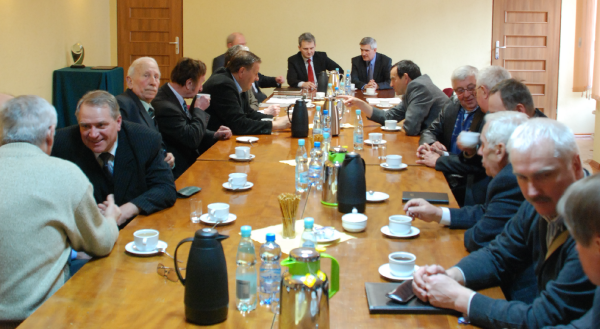Przedsiębiorcy spotkali się z Jerzym Buzkiem