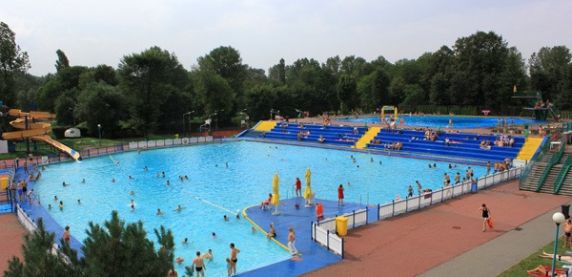 Trochę wody dla ochłody - zapraszamy na sosnowieckie pływalnie i kąpieliska