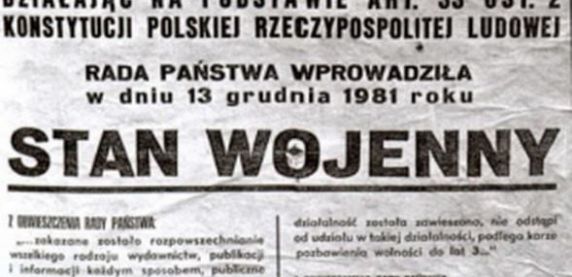 38. rocznica wprowadzenia stanu wojennego. Uroczystości przy rondzie Solidarności w Niwce