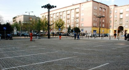 Parking przed Urzędem Miejskim oddany do użytku