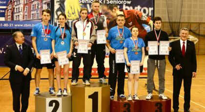 Grad medali dla tenisistów UKS Huragan Sosnowiec