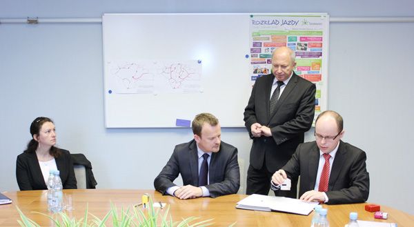Umowa na odbieranie i zagospodarowanie odpadów komunalnych podpisana