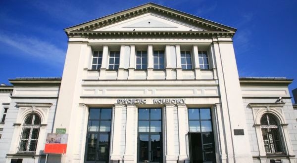 Hol na dworcu ponownie będzie dostępny dla podróżujących