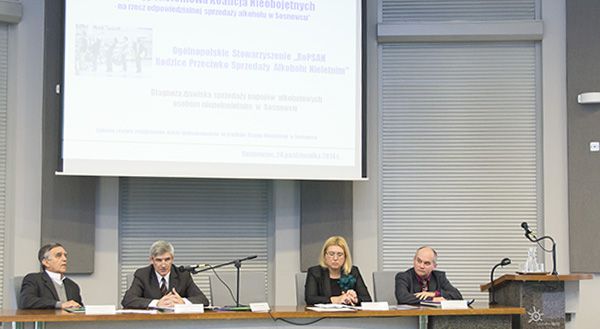 Nieobojętni na problem sprzedaży alkoholu nieletnim