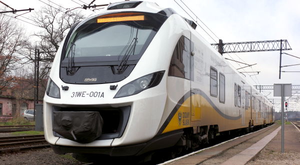 Prace remontowe i e-maile pasażerów zmieniają rozkład jazdy KŚ