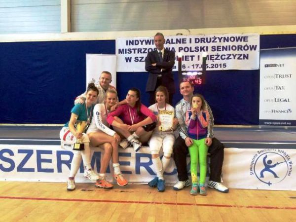 Sosnowieccy szabliści z medalami mistrzostw Polski
